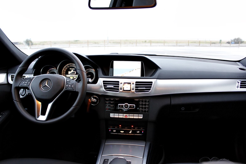 Mercedes E300 Bluetec Hybrid - Fotografia: www.luxury360.es